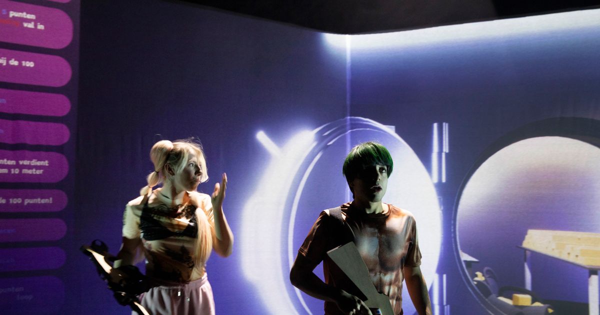 In Real Life (IRL) — De Toneelmakerij en Theater de Krakeling